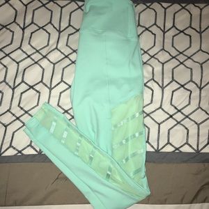 Buff bunny mesh legging